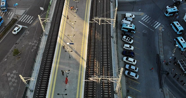 Boş kalan Marmaray istasyonları havadan görüntülendi