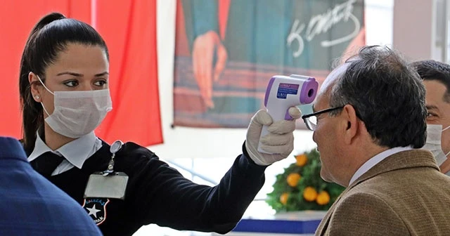 Bu odadan geçenin üzerindeki virüsler ölüyor