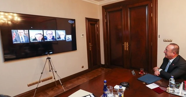 Çavuşoğlu'ndan büyükelçilerle telekonferans görüşmesi