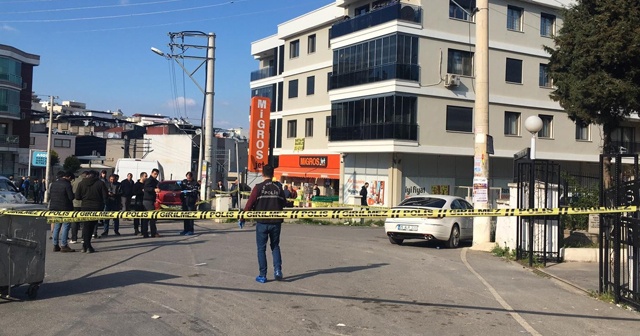 Emekli polis silahıyla dehşet saçtı: 1&#039;i ağır 2 yaralı