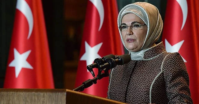 Emine Erdoğan&#039;dan gençlere yaşlıları korumak için dayanışma çağrısı