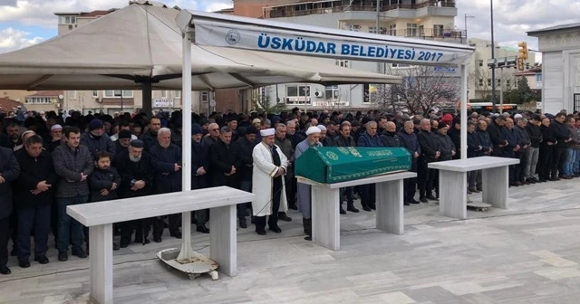 Esra Elönü’nün babası son yolculuğuna uğurlandı