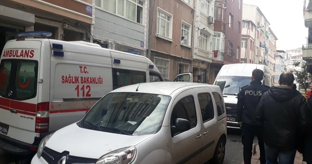 Fatih'te bir kadın evinde ölü bulundu