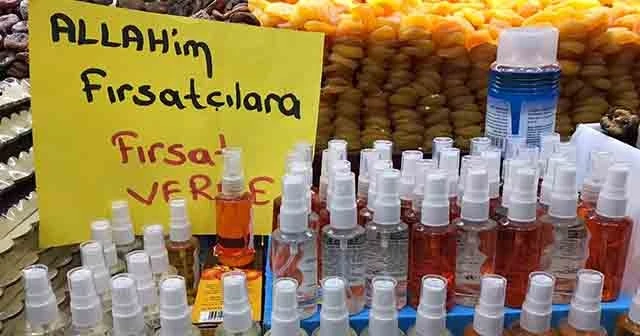 Fırsatçılara inat alışveriş yapana kolonya bedava