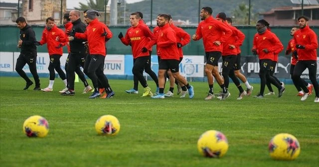 Göztepeli futbolcular ve teknik heyetin Kovid-19 testleri belli oldu