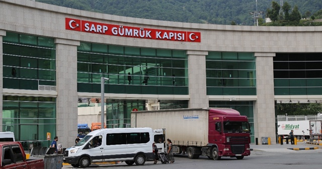 Gürcistan ile yolcu trafiği kapatıldı