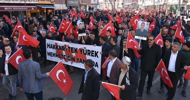 Hakkari'de 'Bahar Kalkanı Harekatı'na destek yürüyüşü