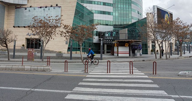 İran&#039;da şehirlerden çıkışlar yasaklandı