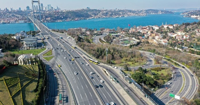 İstanbul&#039;da trafik yoğunluğu azaldı