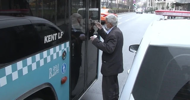 İstanbul’da yaşlı adamın otobüs şoförleriyle imtihanı