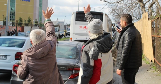 Karantinadaki vatandaşlar cama çıkıp yakınlarına el salladı