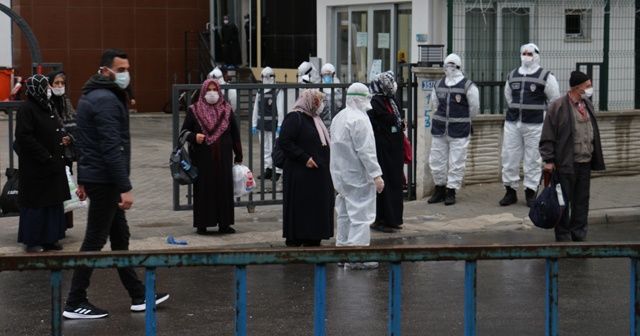 Konya’da test sonucu negatif çıkan umrecilerin tahliyesi başladı