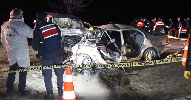 Konya&#039;da trafik kazası: 4 ölü, 4 yaralı