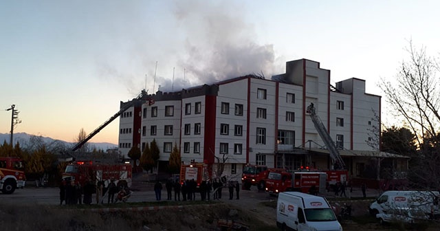 Kuru yemiş fabrikasında yangın çıktı