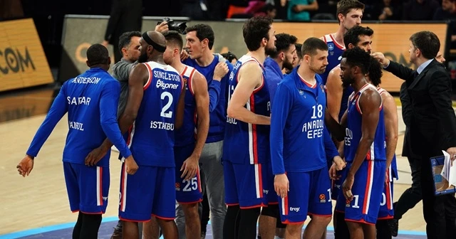 Lider Anadolu Efes’in konuğu Olympiakos