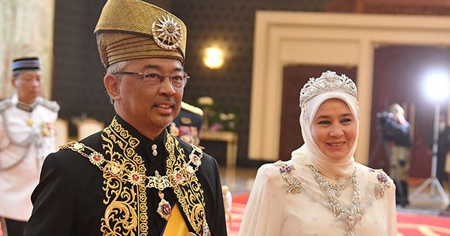 Malezya Kralı Kovid-19&#039;la mücadele için 6 aylık maaşını bağışladı