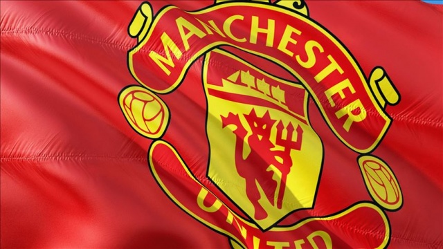 Manchester United geçici çalışanlarına maaş ödeyecek