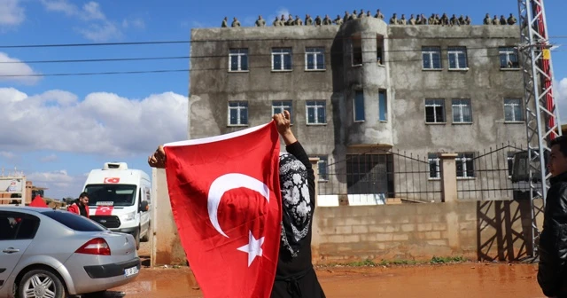 Mehmetçiğe konvoylu destek