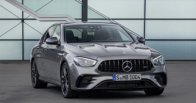 Mercedes-Benz'in yeni modelleri tanıtıldı