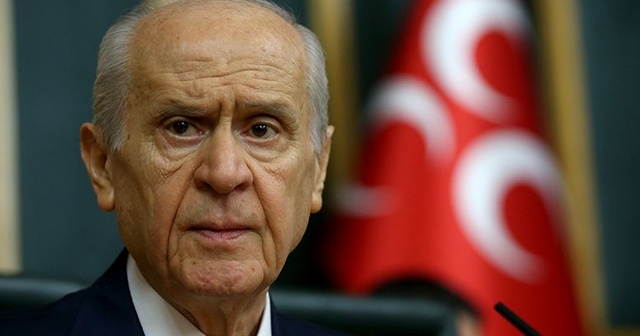 MHP Lideri Bahçeli, &#039;Biz Bize Yeteriz&#039; kampanyasına 5 maaşını bağışladı