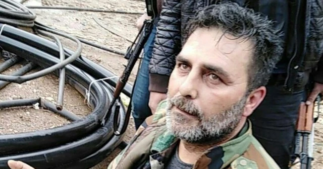Muhalifler 2 rejim askerini esir aldı