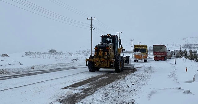 Nevşehir’de 20 köy yolu ulaşıma kapandı