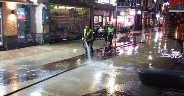 Ordu’da sokak ve caddeler yıkanıyor