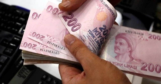 PTT, 2 milyon ihtiyaç sahibine biner lira ödemeye yarın başlayacak