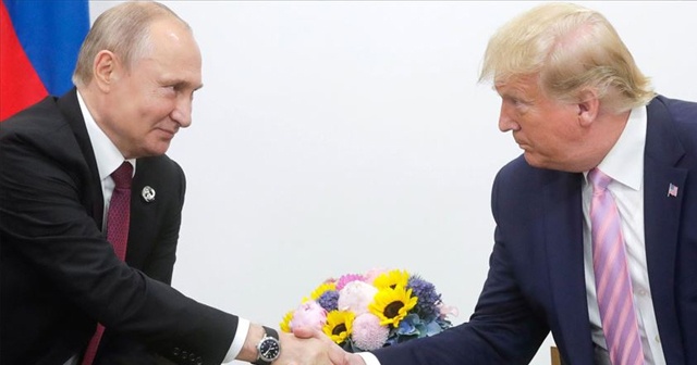 Putin ve Trump telefonla görüştü