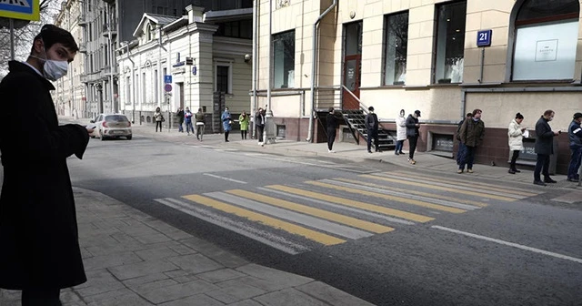 Rusya'da koronavirüs nedeniyle ölü sayısı 8'e yükseldi