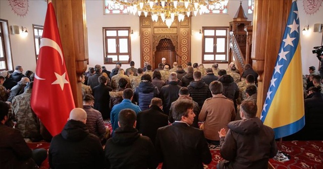 Saraybosna&#039;da İdlib&#039;de şehit olan Mehmetçik için gıyabi cenaze namazı