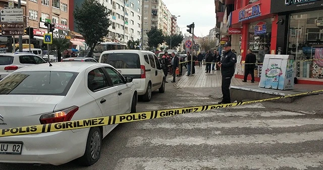 Sokak ortasında 'bakışma' yüzünden silahlı saldırı