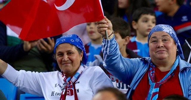 Süper Lig&#039;in kadın seyirci oranı en yüksek tribünü Trabzonspor&#039;da