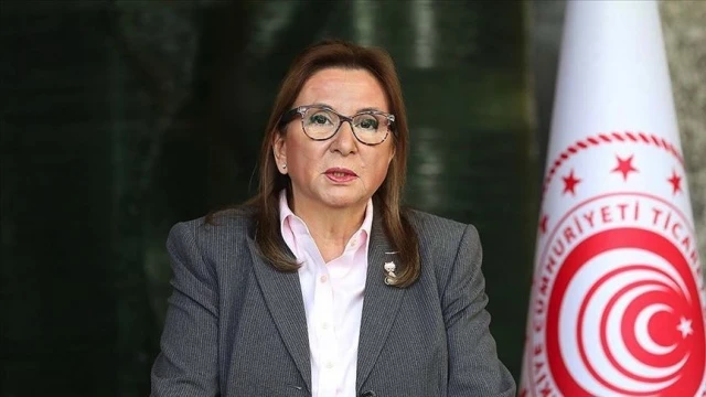 Ticaret Bakanı Pekcan: Bakü-Tiflis-Kars demir yolu ticaretin hizmetinde