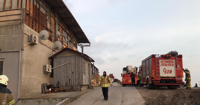 Tuzla Deri Sanayi’de korkutan yangın