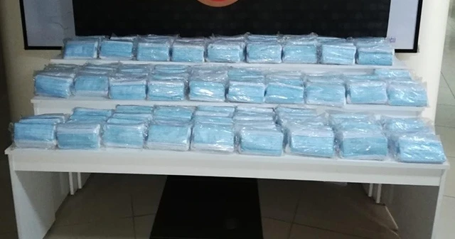 Van’da 6 bin 900 adet kaçak maske ele geçirildi
