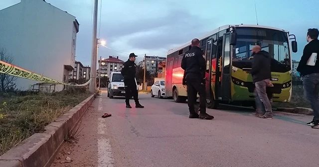 Yeni işe başlayan halk otobüsü sürücüsü evinin önünde silahla vuruldu