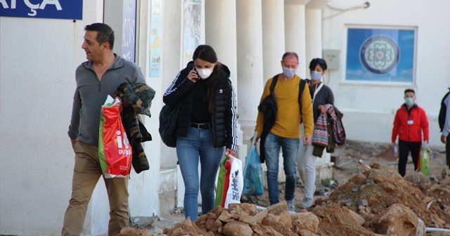 Yunan adasında mahsur kalan vatandaşlar Türkiye’ye ulaştı