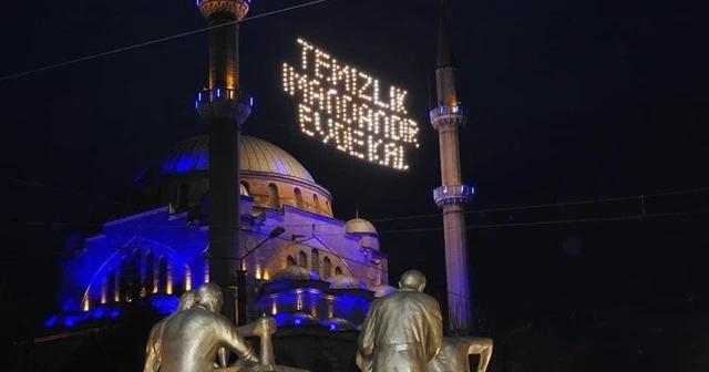 ‘Evde kal’ çağrıları mahyalara da yansıdı