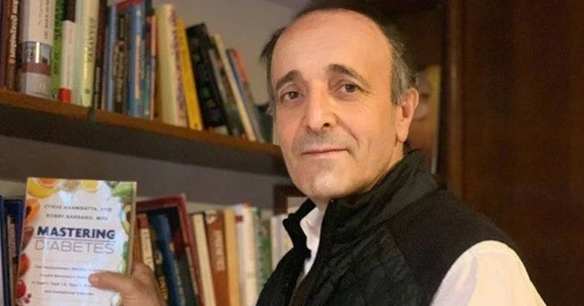 ABD'de yaşayan Türk doktor: Kovid-19'un DNA'sıyla oynandı
