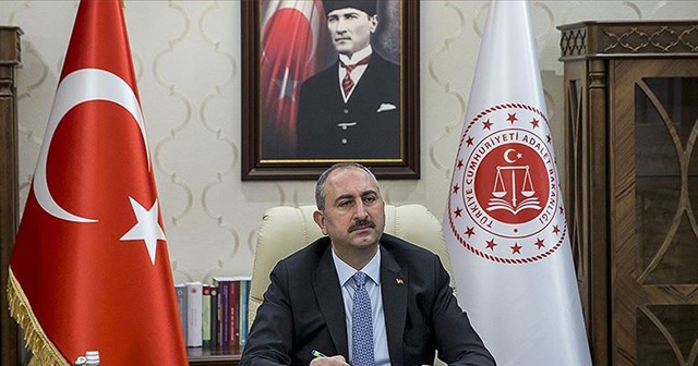 Adalet Bakanı Gül: Kovid-19&#039;la bağlantılı olarak 750 kişi hakkında soruşturma başlatıldı