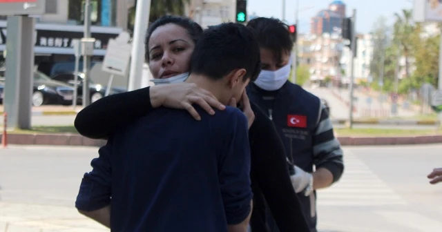 Anne ile oğlunun duygulandıran buluşması