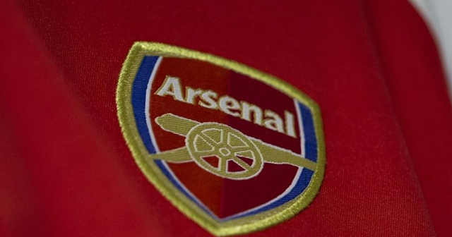 Arsenal&#039;da yöneticiler maaşlarında indirim yaptı