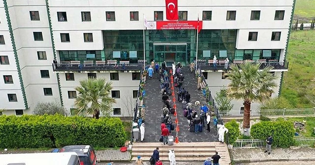 Bakan Kasapoğlu: "57 ilde 12 bin 912 kişi yurtlarda karantinada"