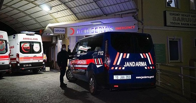 Balıkesir&#039;de jandarmaya ateş açıldı: 2 asker yaralı