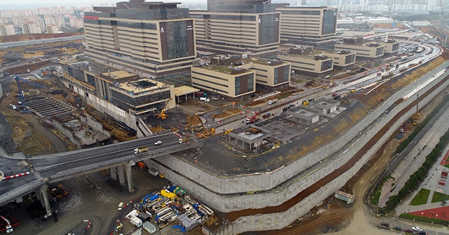 Başakşehir İkitelli Şehir Hastanesi yolunun yapımına başlandı