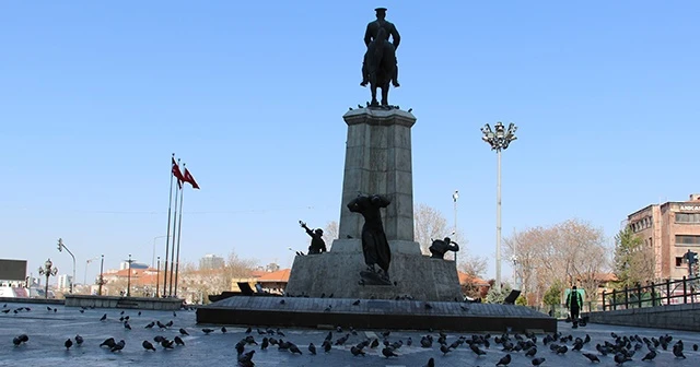 Başkent sokakları sessizliğe büründü
