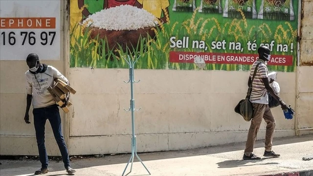 Batı Afrika'da Kovid-19 vakaları artıyor