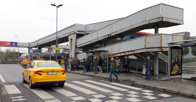 Bazı vatandaşların maskesiz otobüse bindikleri görüldü