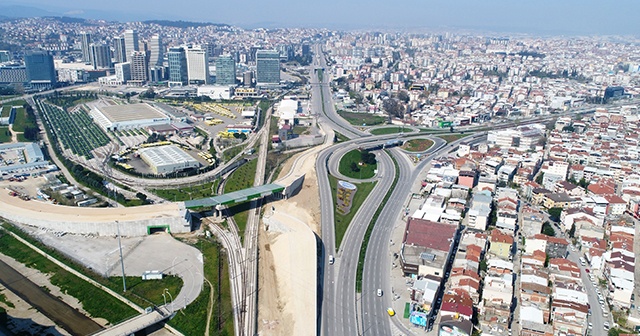 Bursa’nın boş meydan ve caddeleri havadan görüntülendi